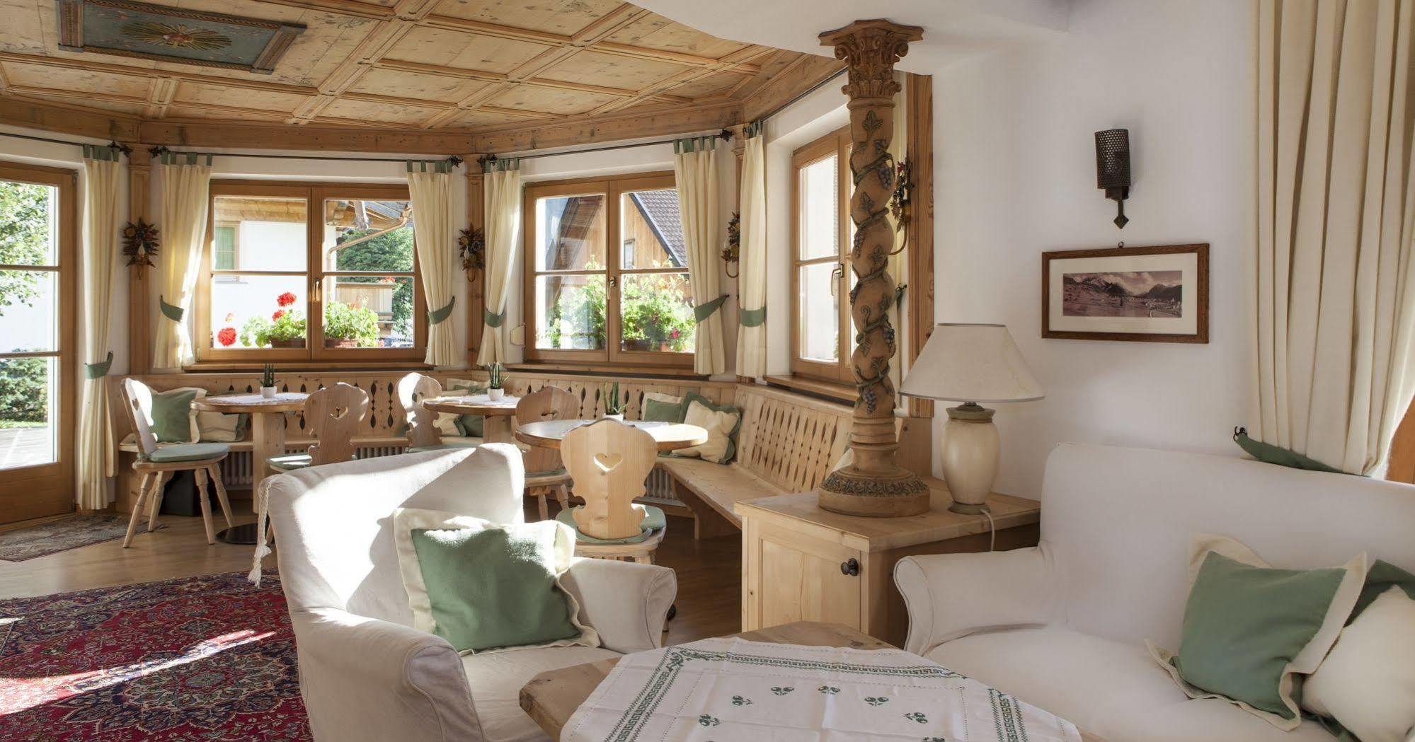 Dependance Hotel Mareo Dolomites ซาน วิจลิโอ ดิ มาเรบเบ ภายนอก รูปภาพ